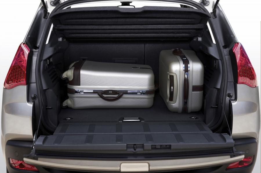 Peugeot 3008 2010 года  (фото 128 из 148)
